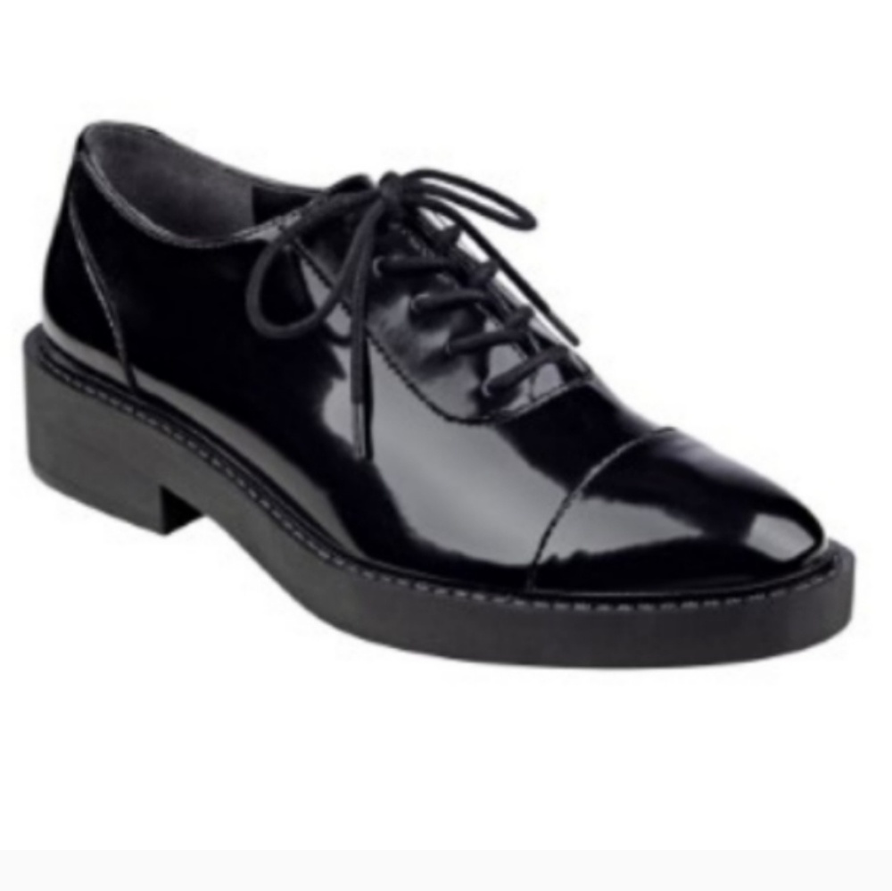 Guess Black Patent Leather Oxford Shoe